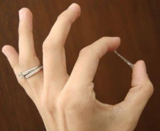 Причины липких выделений без запаха у женщин